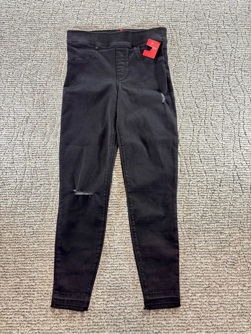 NWT Spanx Women’s Size Small Petite Black Distressed Crop Pants‎